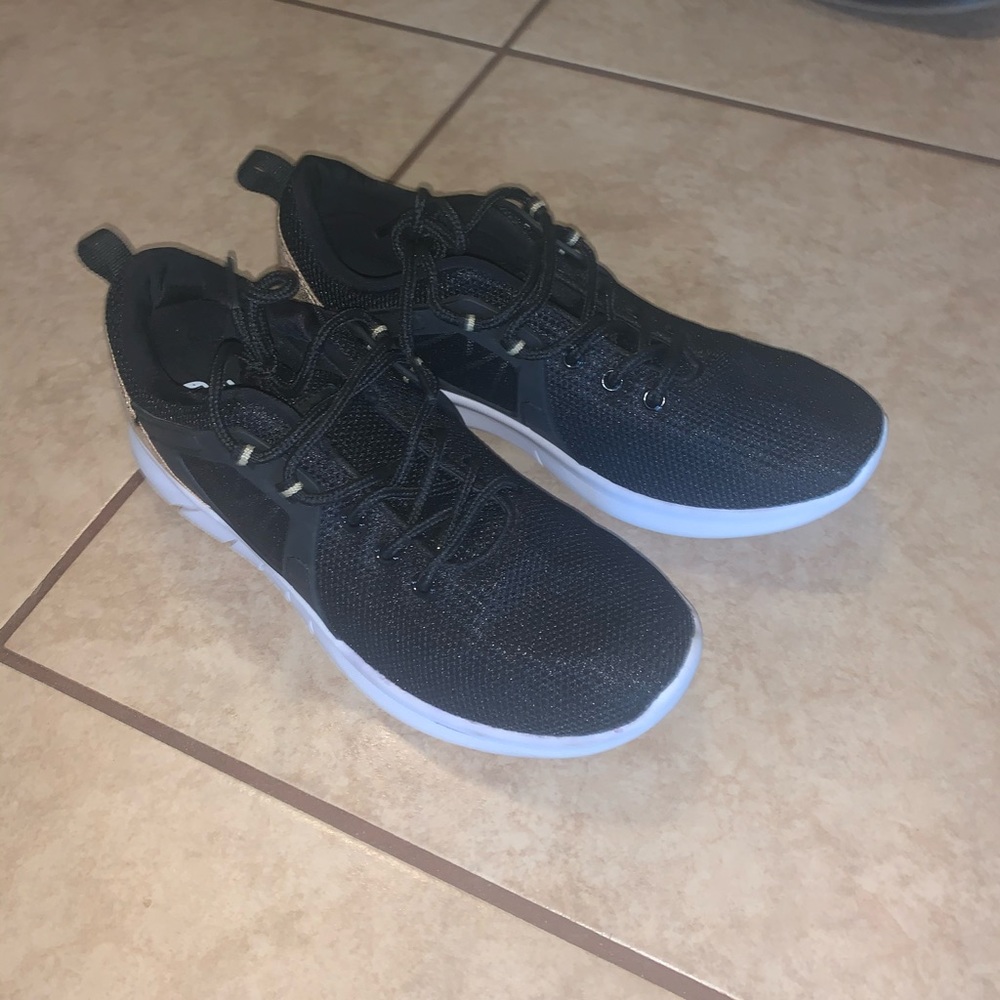 BGC tennis shoes